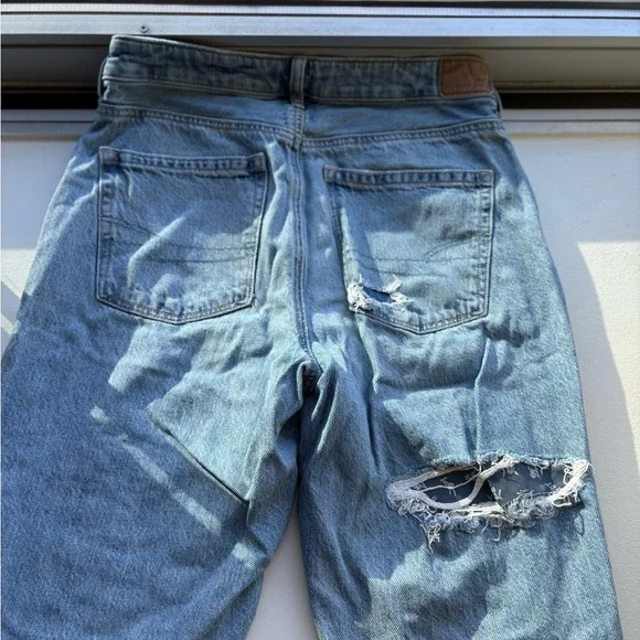 American Eagle Outfitters Light Blue Denim Jeans - Picture 2 of 6